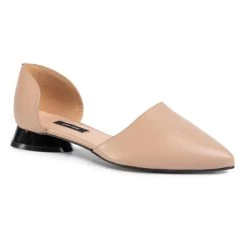 Gino Rossi Γυναίκες Κλειστά Παπούτσια Κλειστά παπούτσια Adora DAK078-DC3-0900-1700-0 Μπεζ